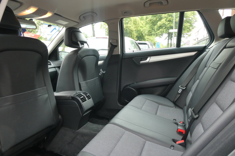 Mercedes-Benz C 250 7G-TRONIC Avantgarde 1.Hand TÜV 05/2028 — photo 11