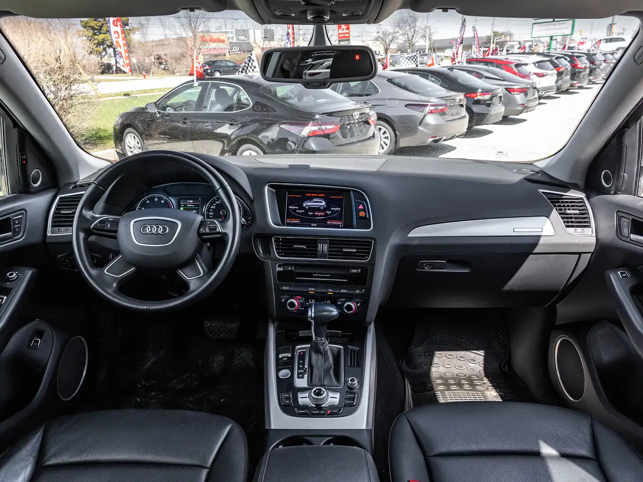 Audi Q5 снимка Audi Q5