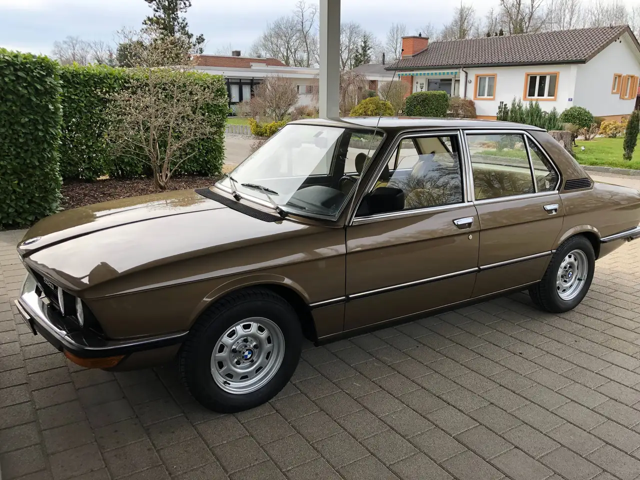 BMW 520/6, foto 2