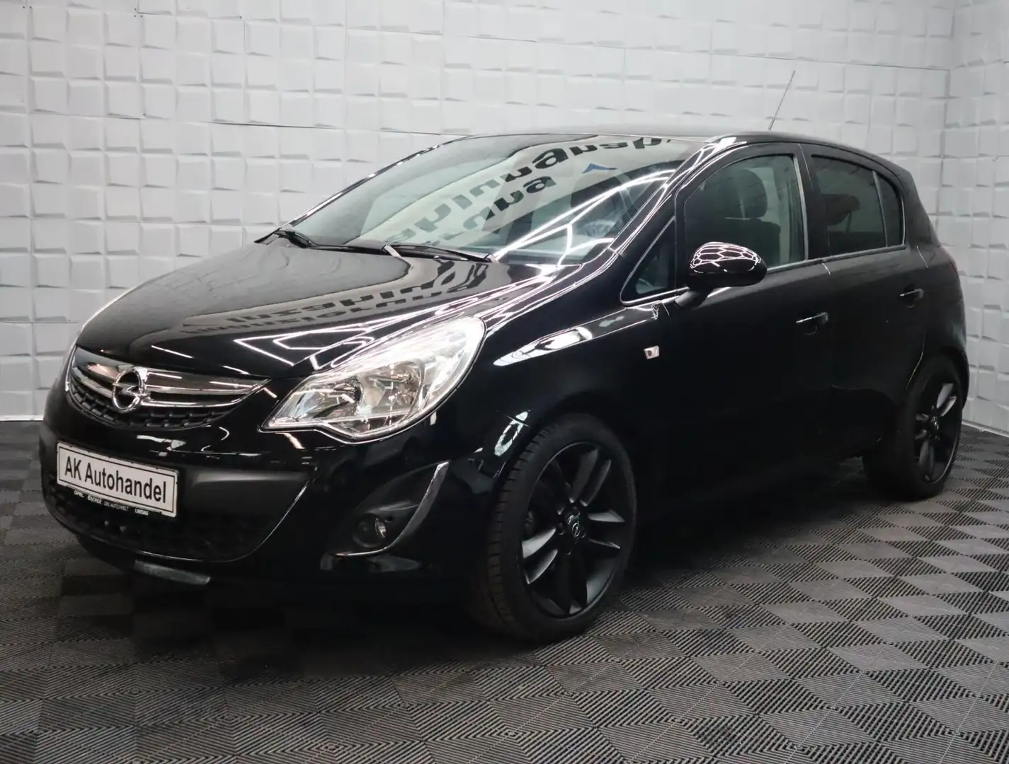 Opel Corsa D Color Edition Klimaautomatik 8-fach Schwarz - 1