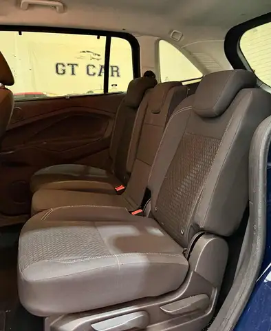 Ford C-Max view 14