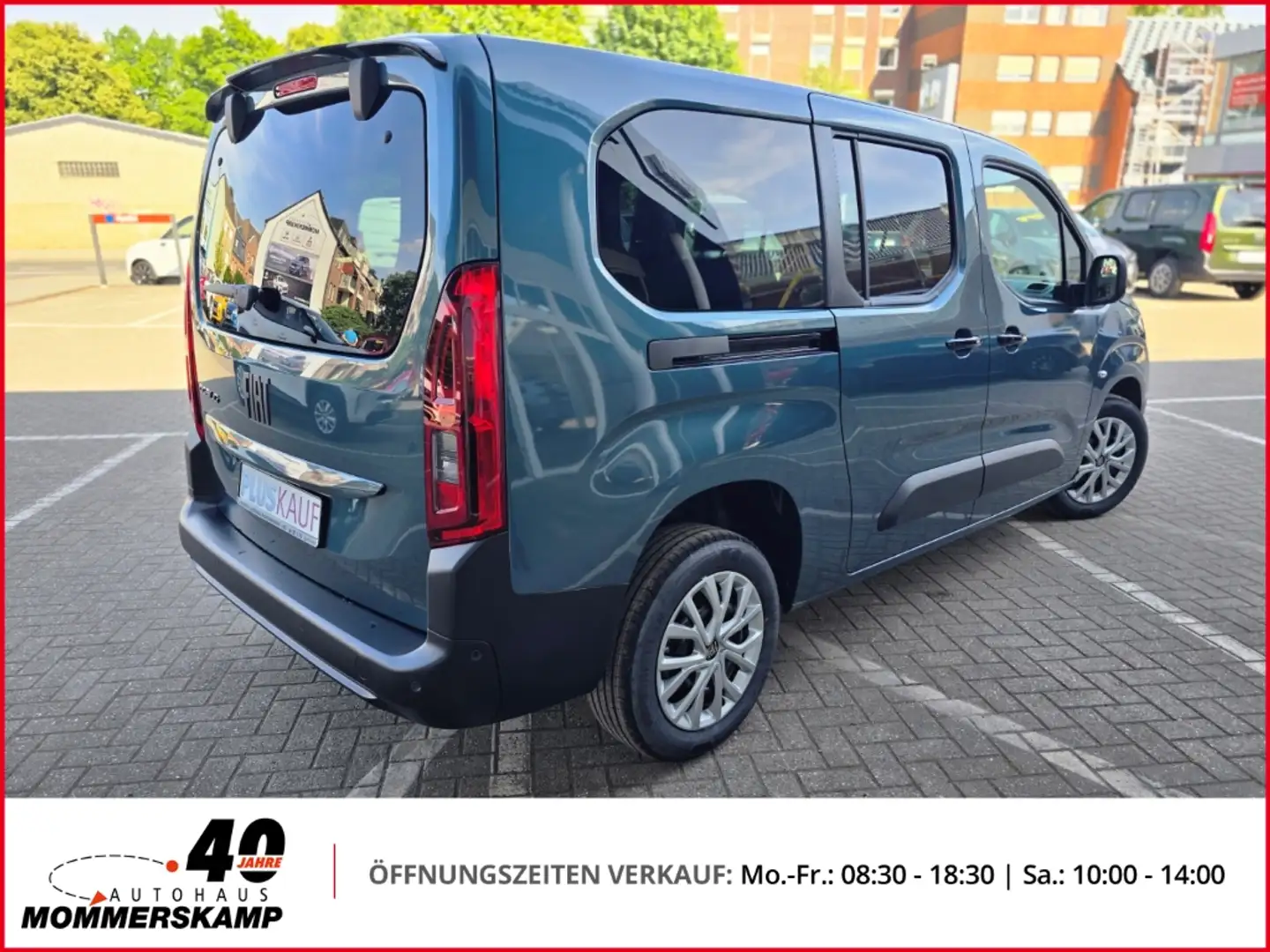 Fiat Doblo Turismo 1.5 130cv Auto Maxi 7-Sitzer+Automatik+Nav Bleu - 2