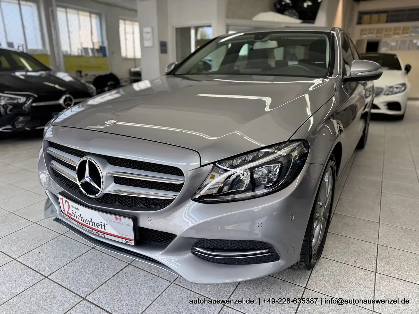 Mercedes-Benz C 180 Lim. Aut. Avantgarde LED NAVI SITZHEIZUNG PDC Grau - 2