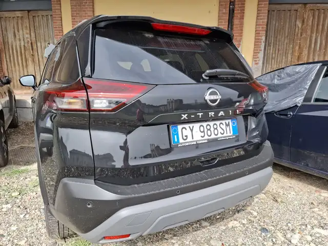 Nissan X-Trail view 14