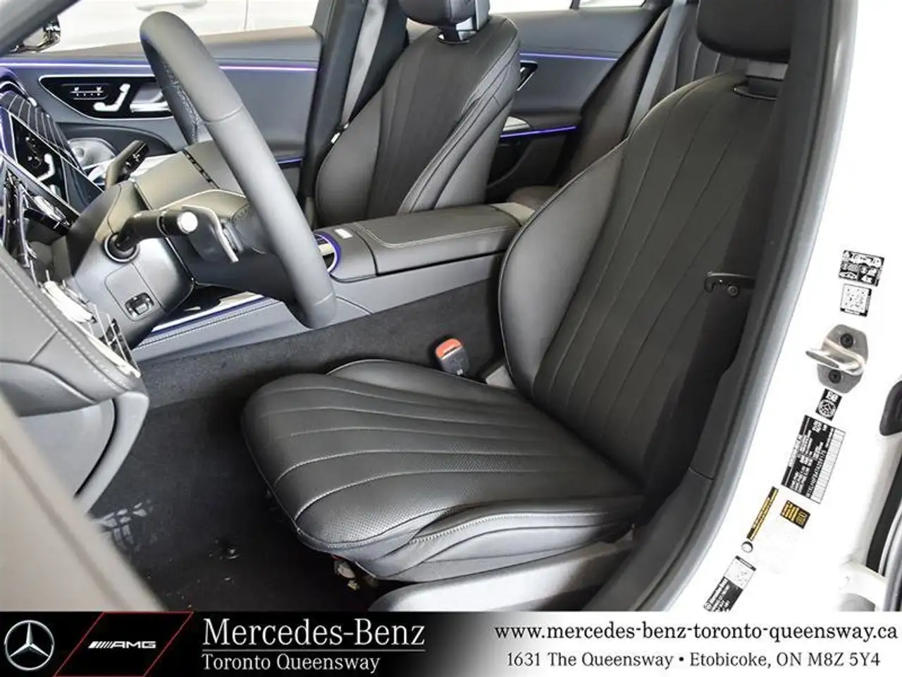 Mercedes-Benz E-Class снимка Mercedes-Benz E-Class