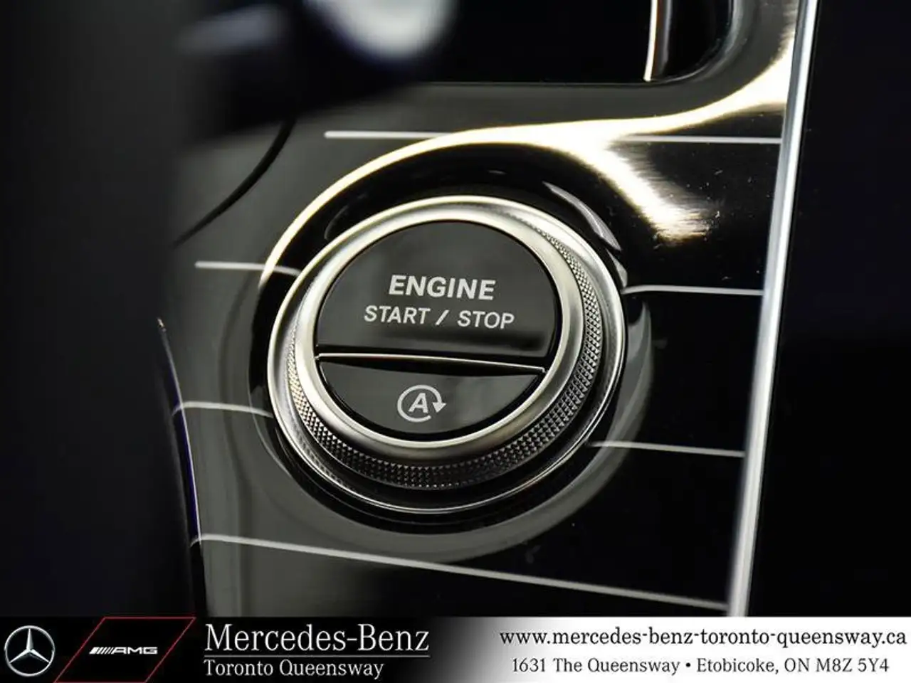 Mercedes-Benz E-Class снимка Mercedes-Benz E-Class