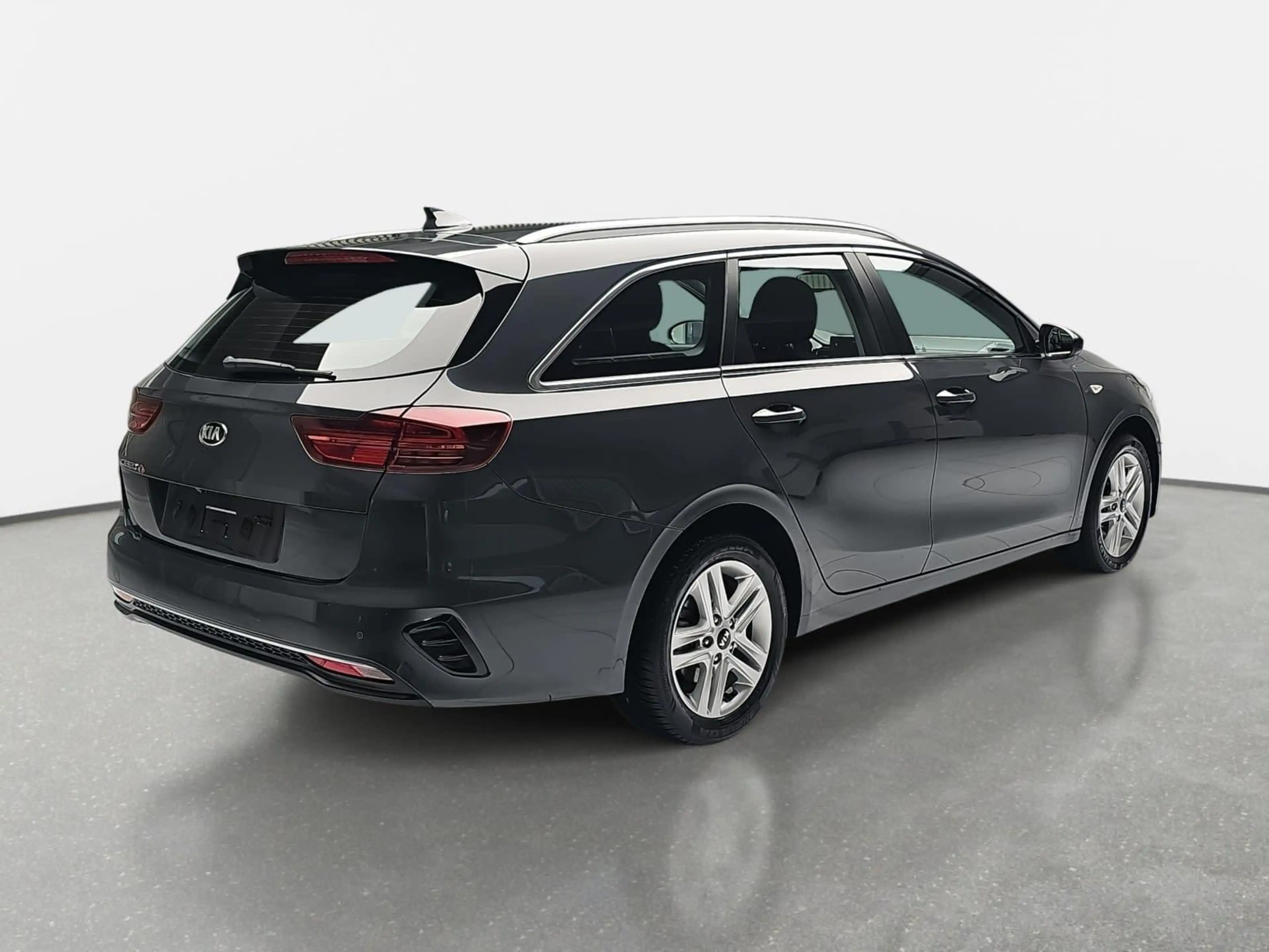 Kia Ceed SW / cee'd SW CEED SW 1.4 T-GDI DCT7 VISION MJ20 KOMFORT NAVI — photo 4