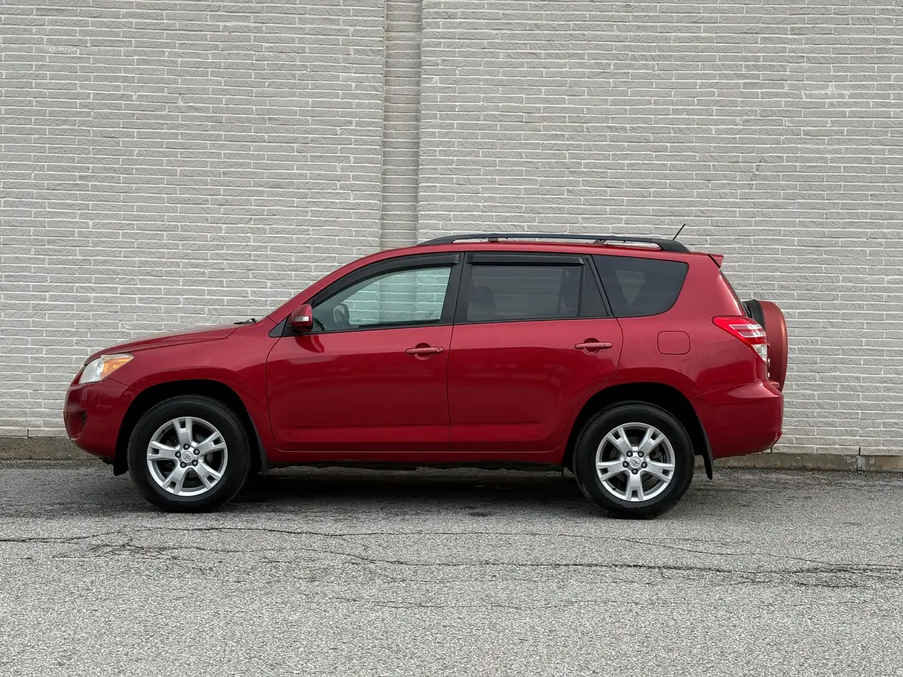 Toyota RAV 4 снимка Toyota RAV 4