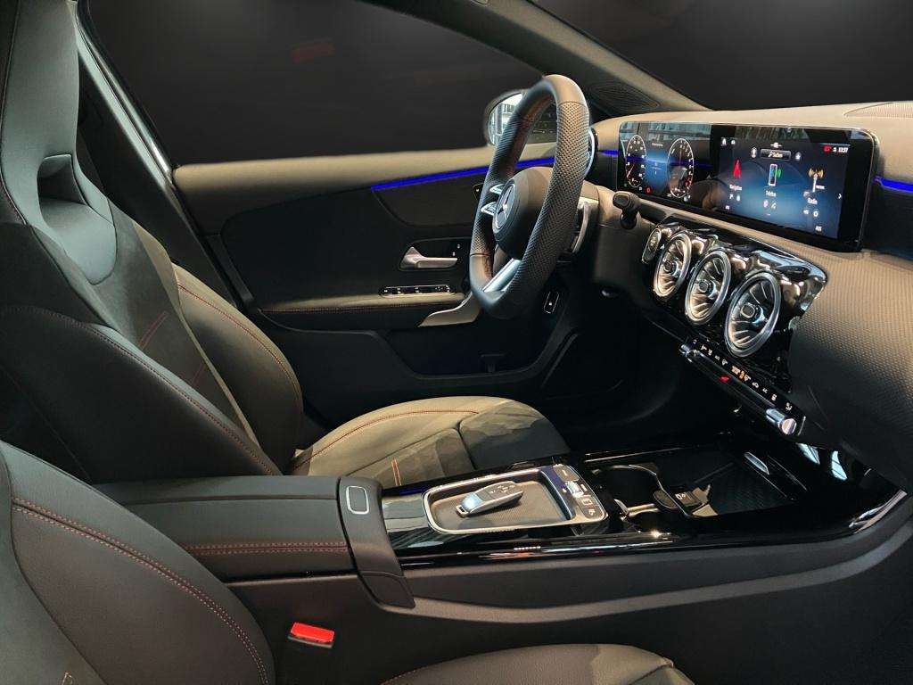 Mercedes-Benz A 250