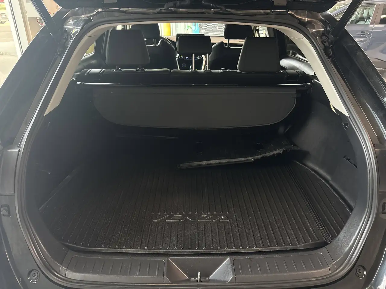 Toyota Venza снимка Toyota Venza