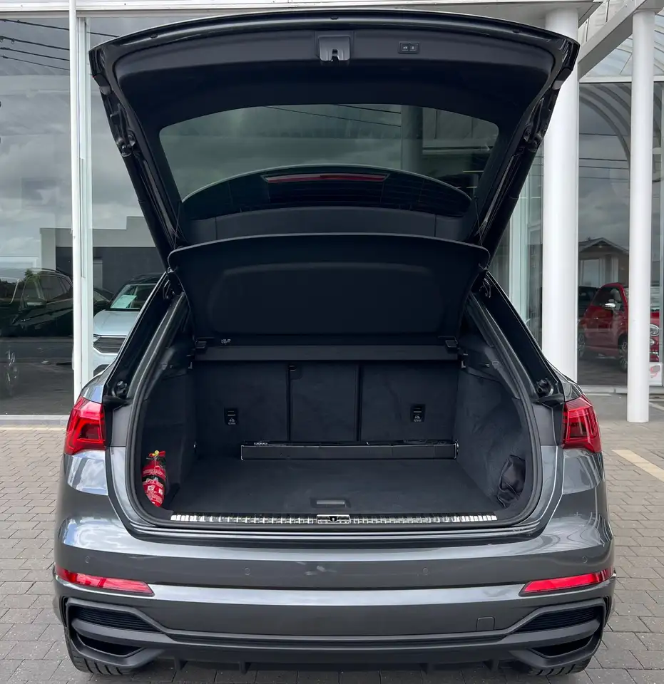 Audi Q3 S-LINE 35 TDI 150CV / LED Matrix / Cuir Sport / Cockpit / Gps, миниатюра 7