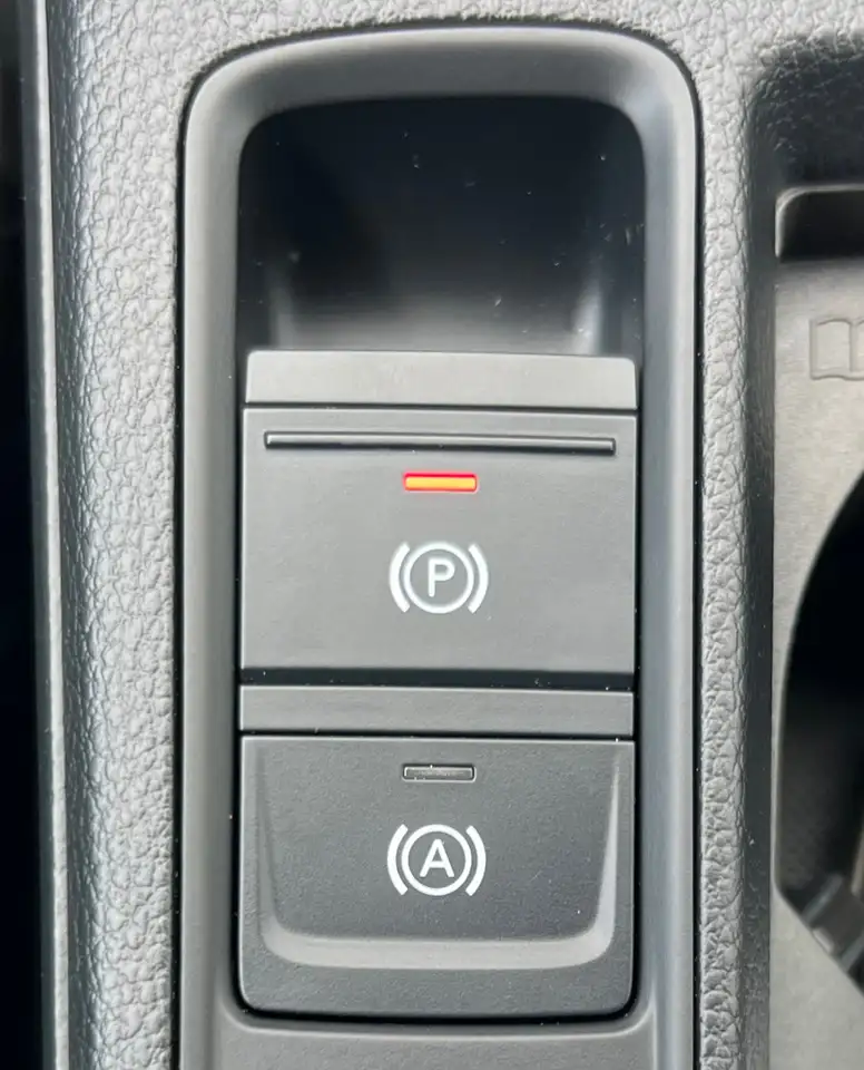 Audi Q3 S-LINE 35 TDI 150CV / LED Matrix / Cuir Sport / Cockpit / Gps, миниатюра 22