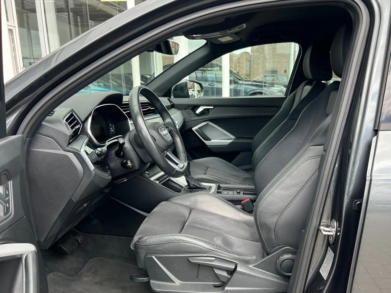 Audi Q3 S-LINE 35 TDI 150CV / LED Matrix / Cuir Sport / Cockpit / Gps, миниатюра 13