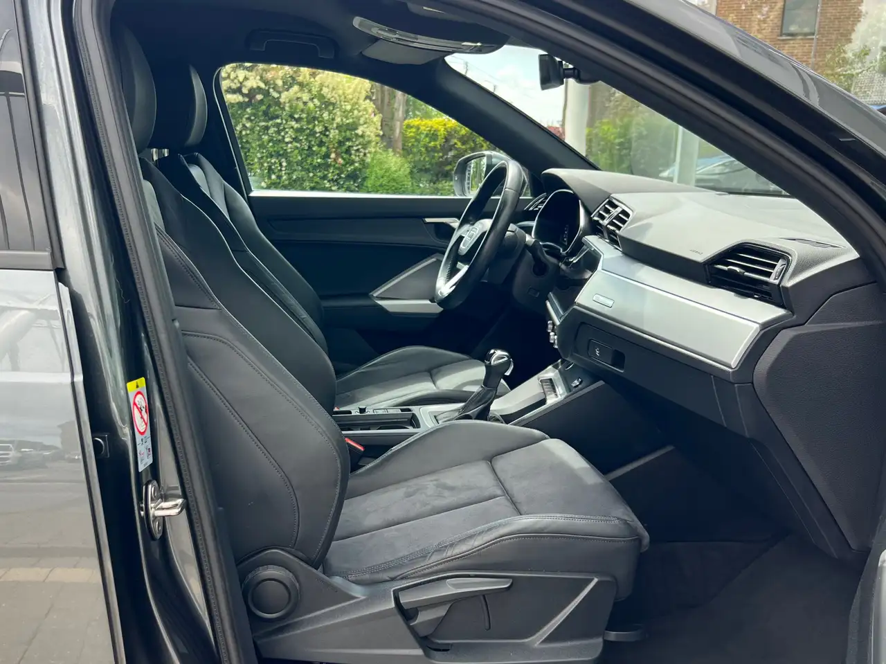Audi Q3 S-LINE 35 TDI 150CV / LED Matrix / Cuir Sport / Cockpit / Gps, миниатюра 16