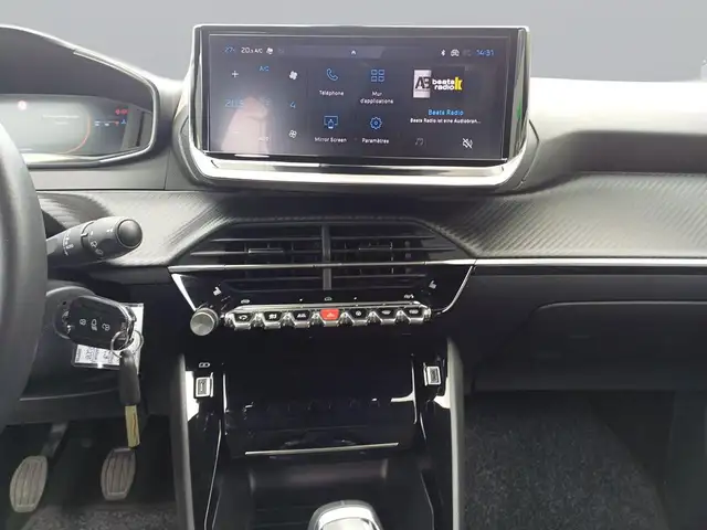 Peugeot 2008 view 12