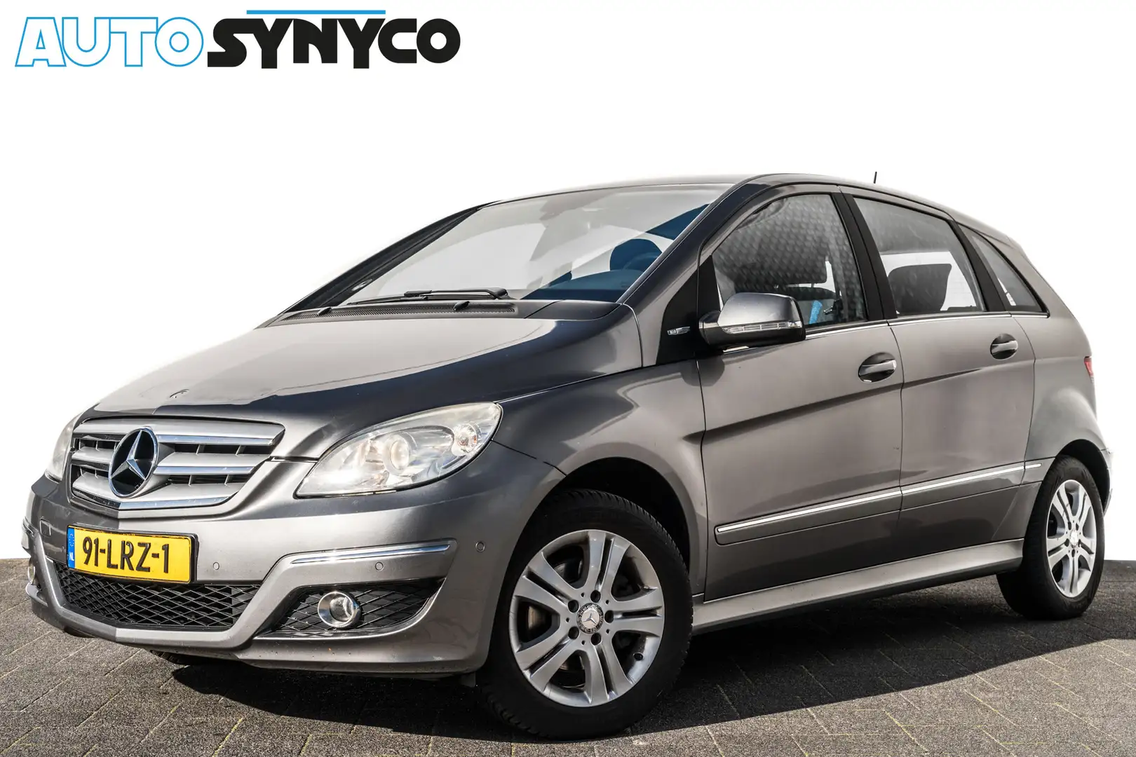 Mercedes-Benz B 180 NGT BlueEFFICIENCY Business Class Airco | Trekhaak Grijs - 1