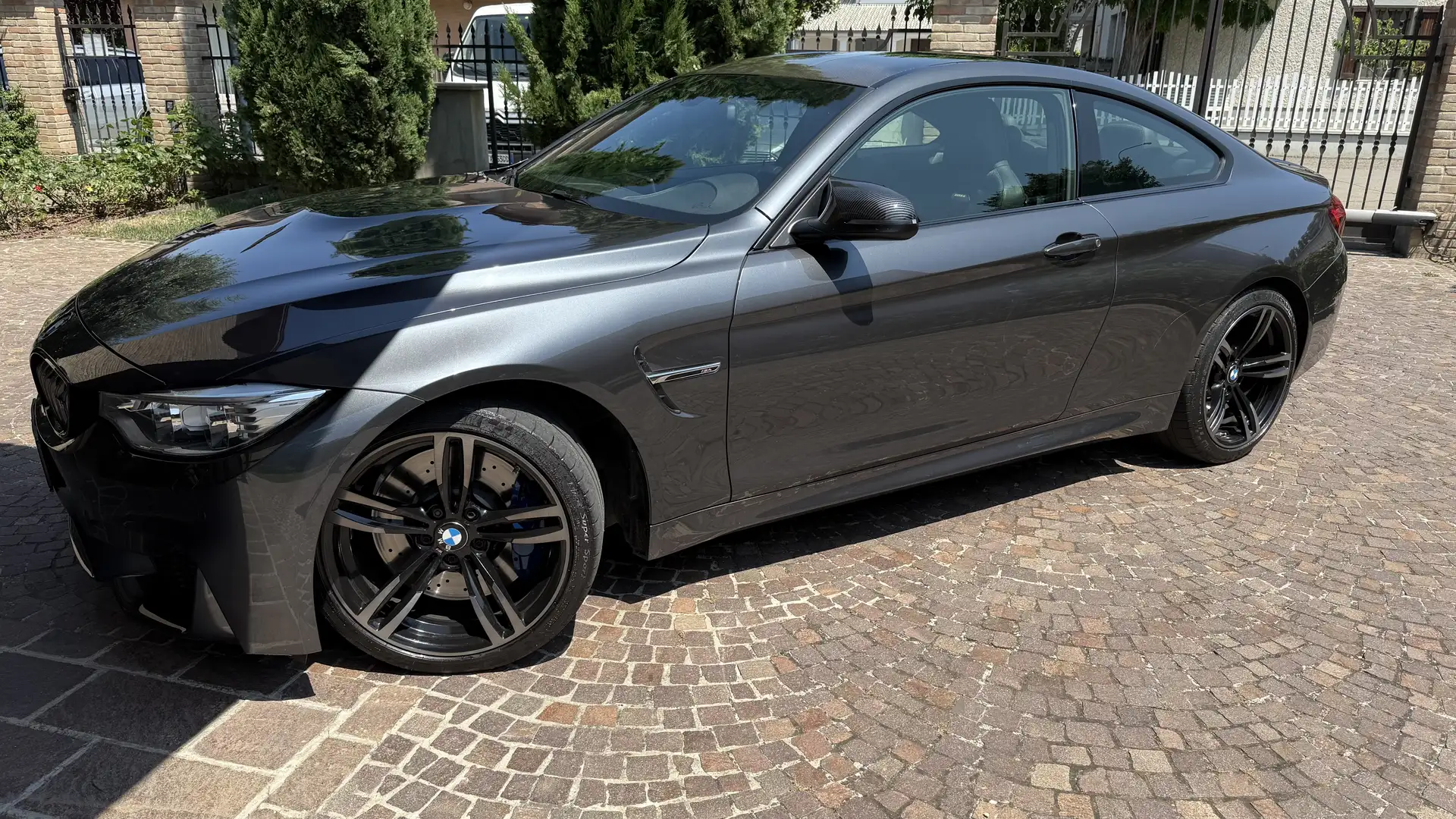 BMW M4 Coupe 3.0 dkg - 1