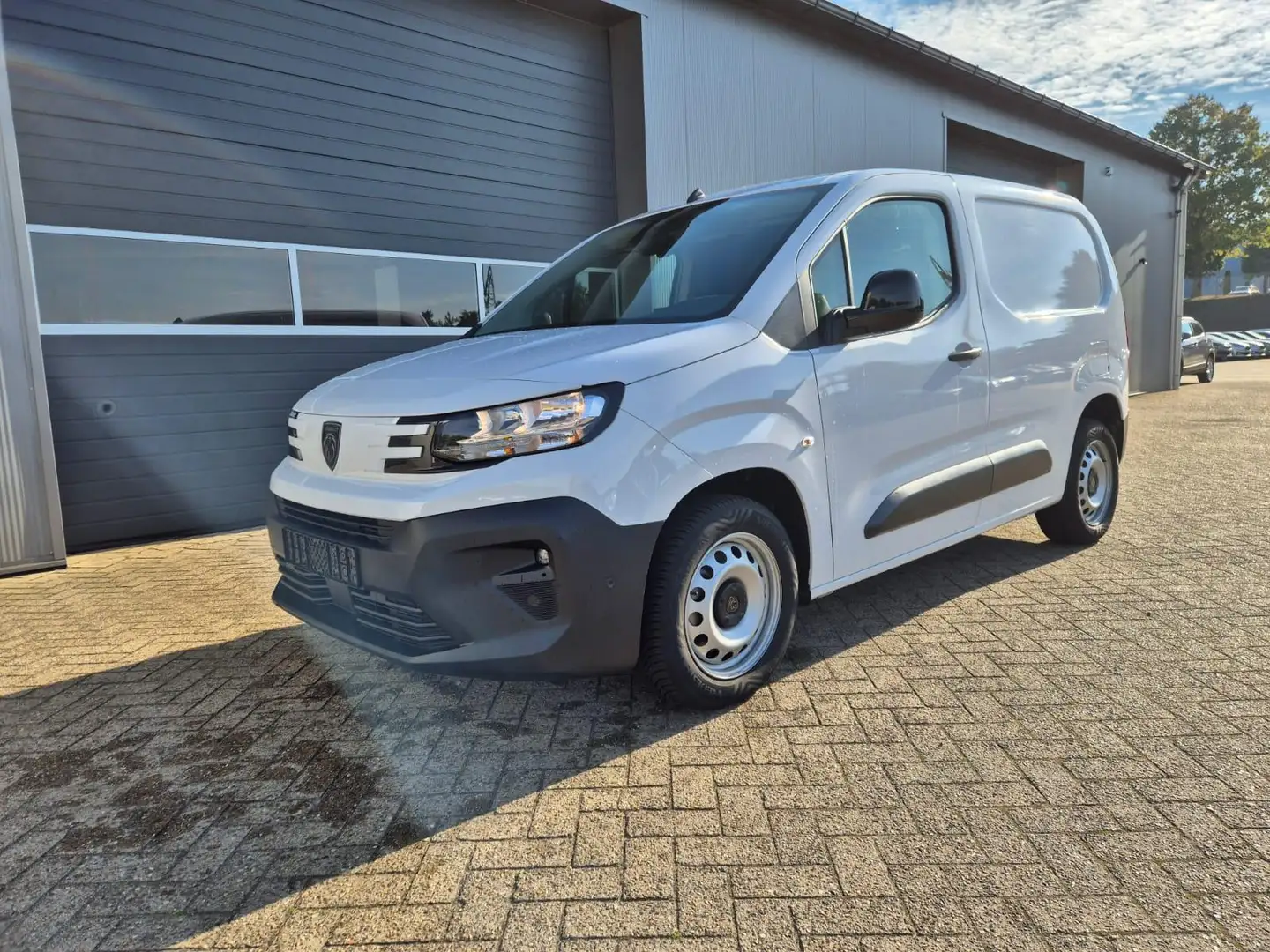 Peugeot Partner 1.5 BlueHDI 102PS NEUES MODELL 2-Sitzer AHK Klima Weiß - 1