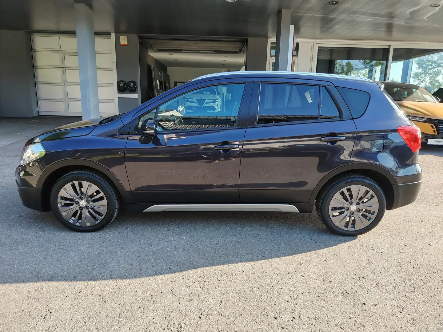Suzuki SX4 S-Cross 1,6 Allgrip flash Grau - 2