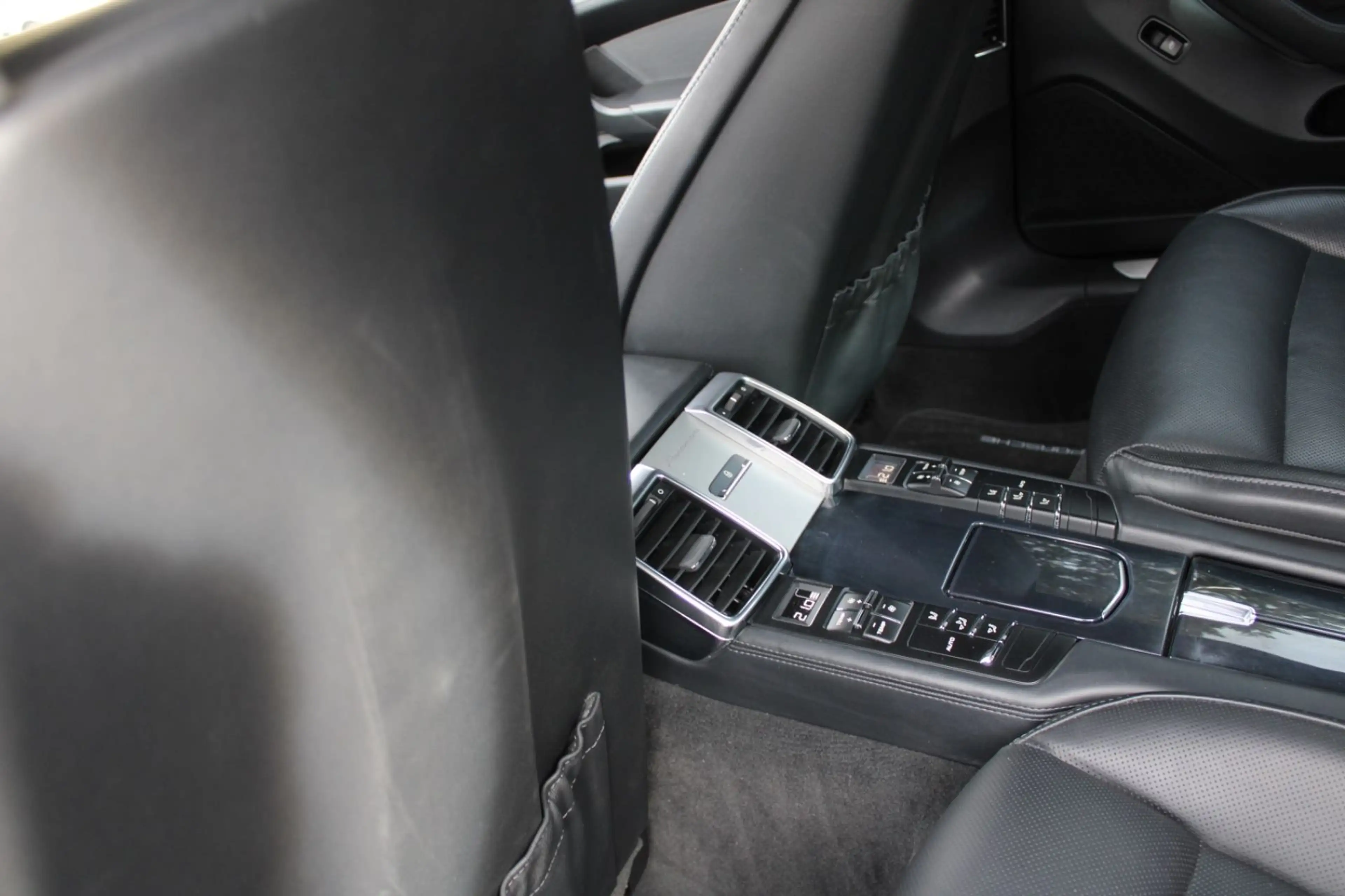 Porsche Panamera GTS 4.8L*FACELIFT*ESSD*MAX VOLL*TOP! — photo 13