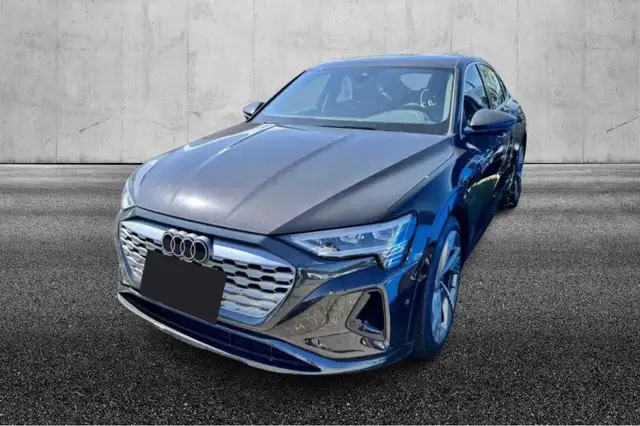 Audi Q8 SPB 55 quattro Business Advanced