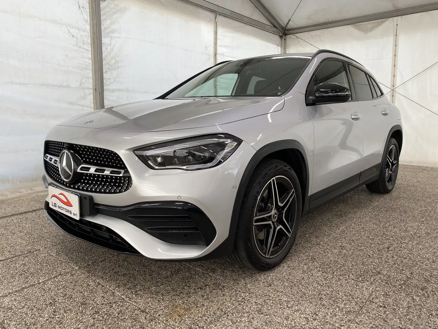 Mercedes-Benz GLA 250 GLA 250 e phev (eq-power) Premium auto Argento - 1
