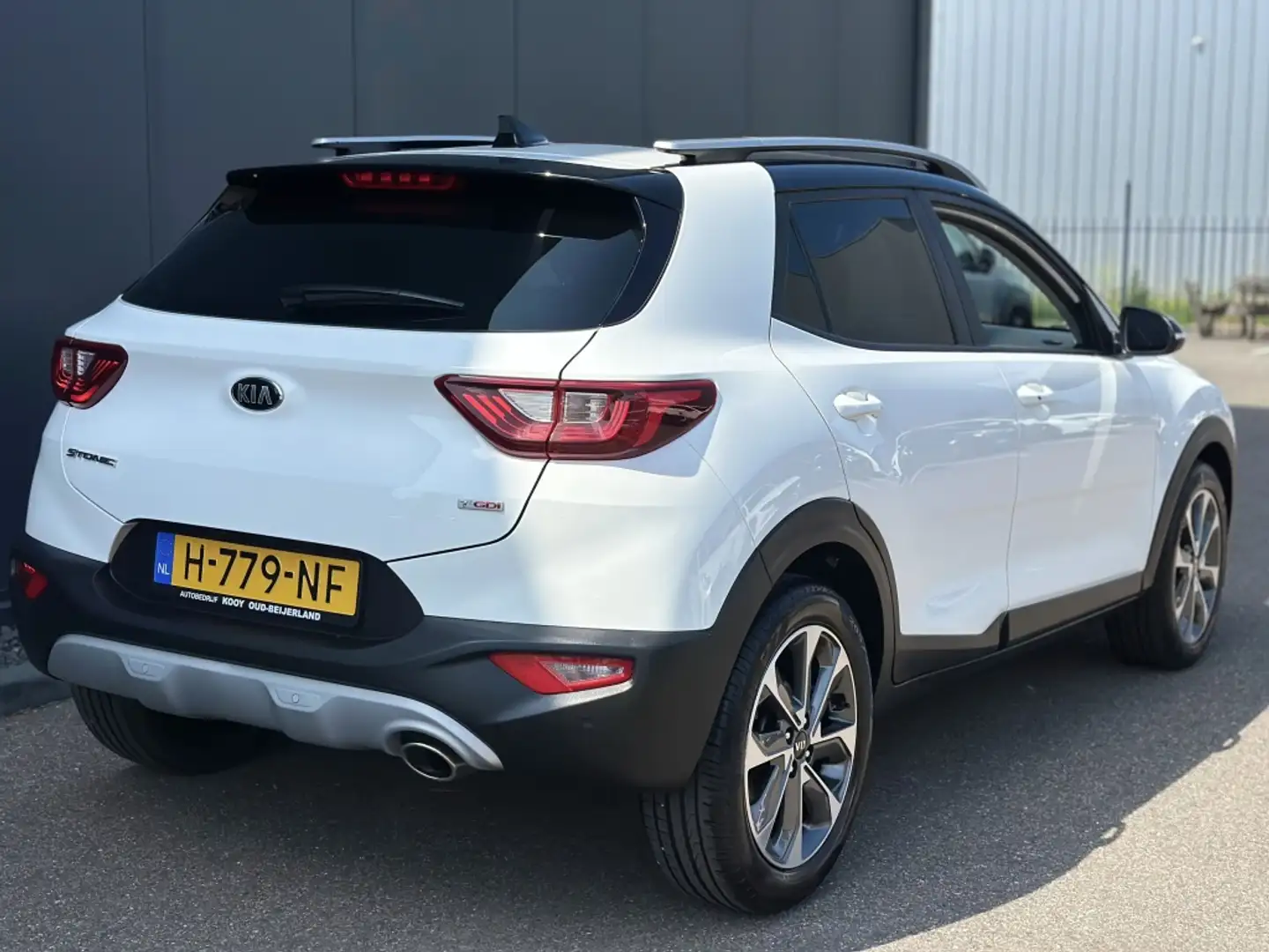 Kia Stonic 1.0 T-GDi DynamicPlus Line / Carplay / Navi / Came Weiß - 2
