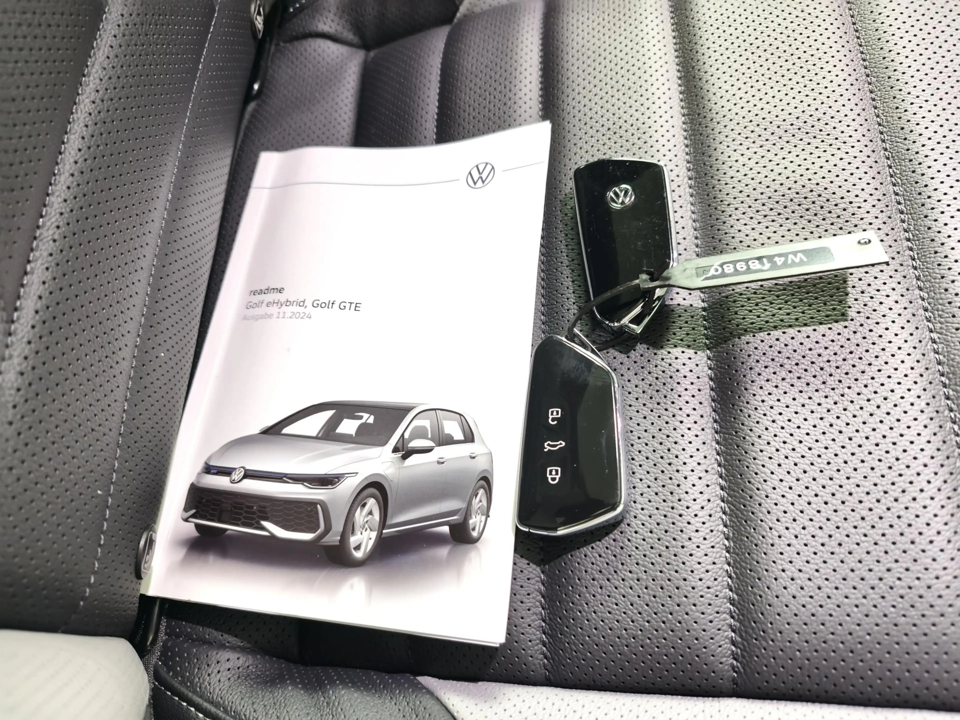 Volkswagen Golf GTE 1.5 eHybrid | Camera | Leder | Pano | Adaptieve de — photo 17