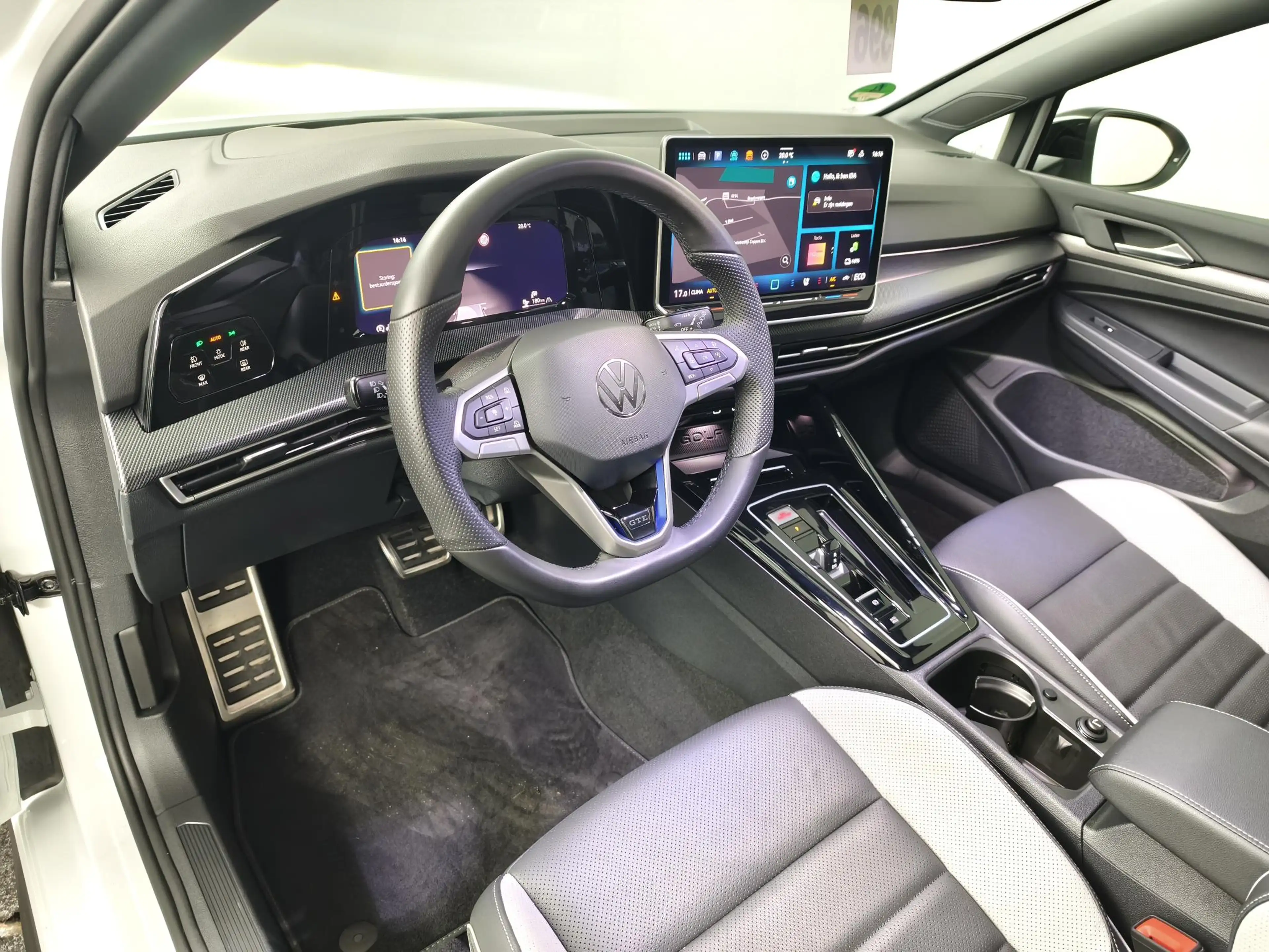 Volkswagen Golf GTE 1.5 eHybrid | Camera | Leder | Pano | Adaptieve de — photo 26