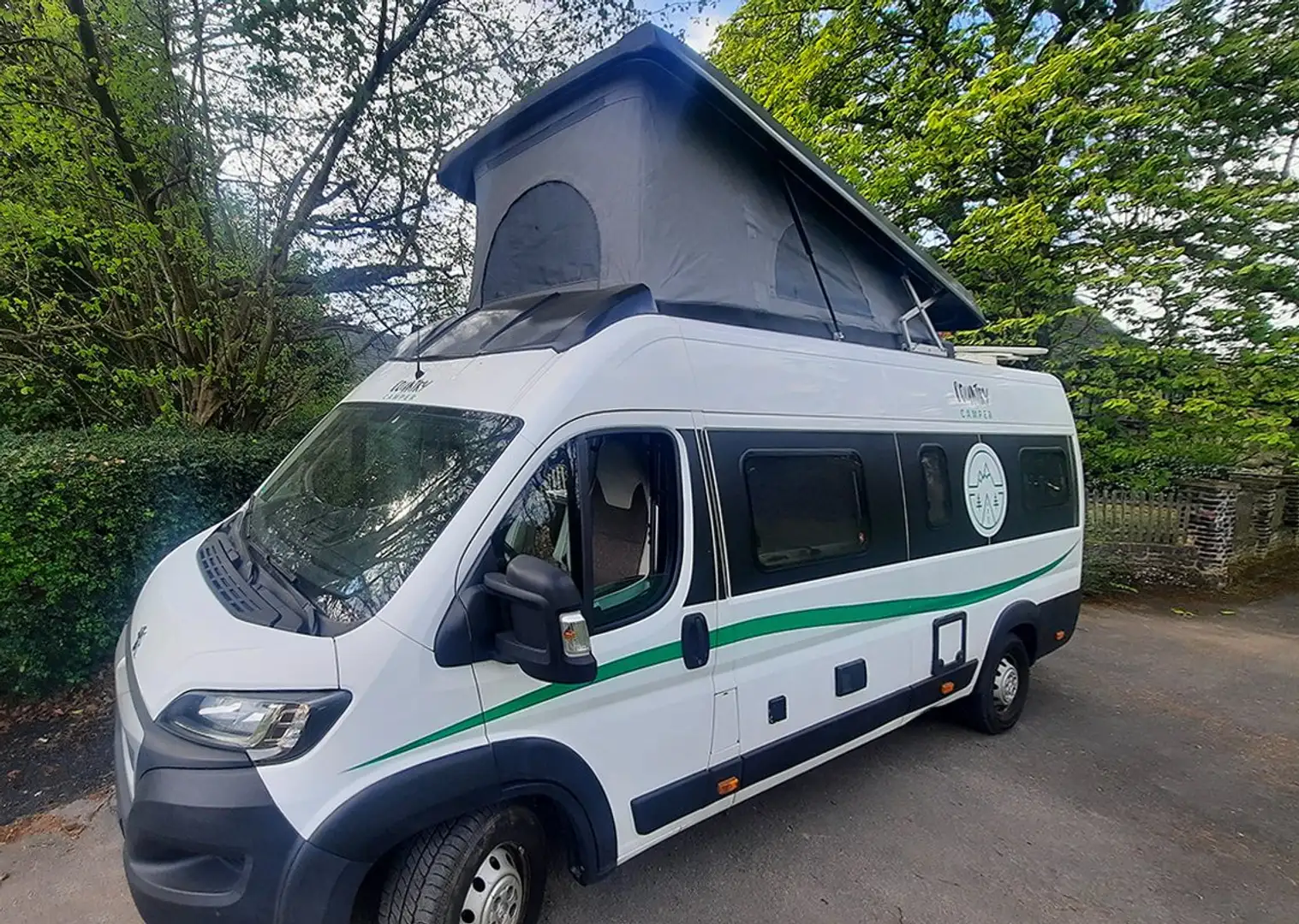 Caravans-Wohnm Peugeot Van Tourer 630l auf Basis Peugeot Boxer Weiß - 1