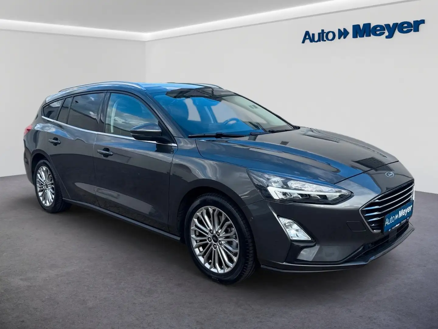 Ford Focus Turnier 1.0 Eco Boost 125 TITANIUM |LED| Gris - 2