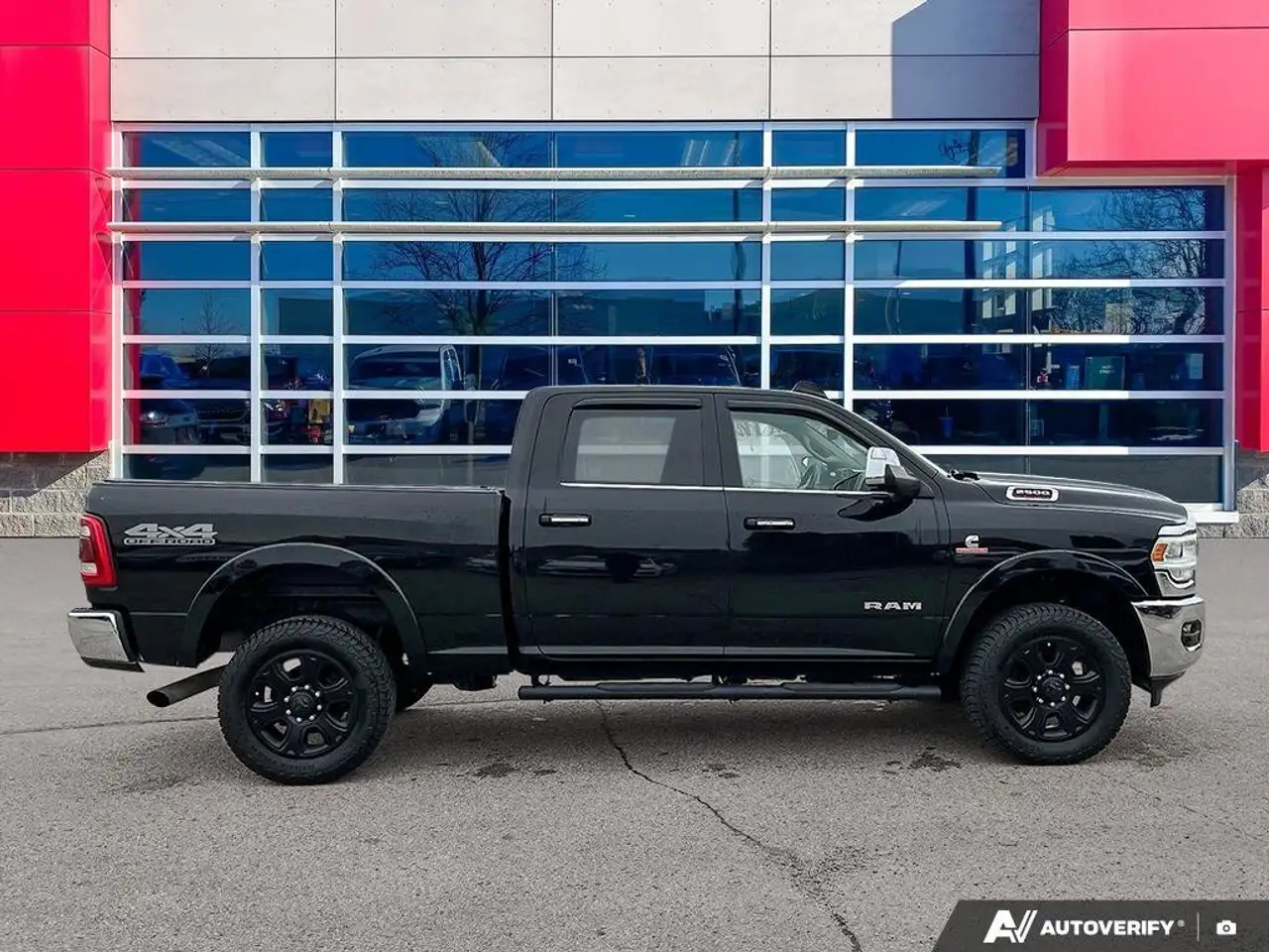 RAM 2500 снимка RAM 2500