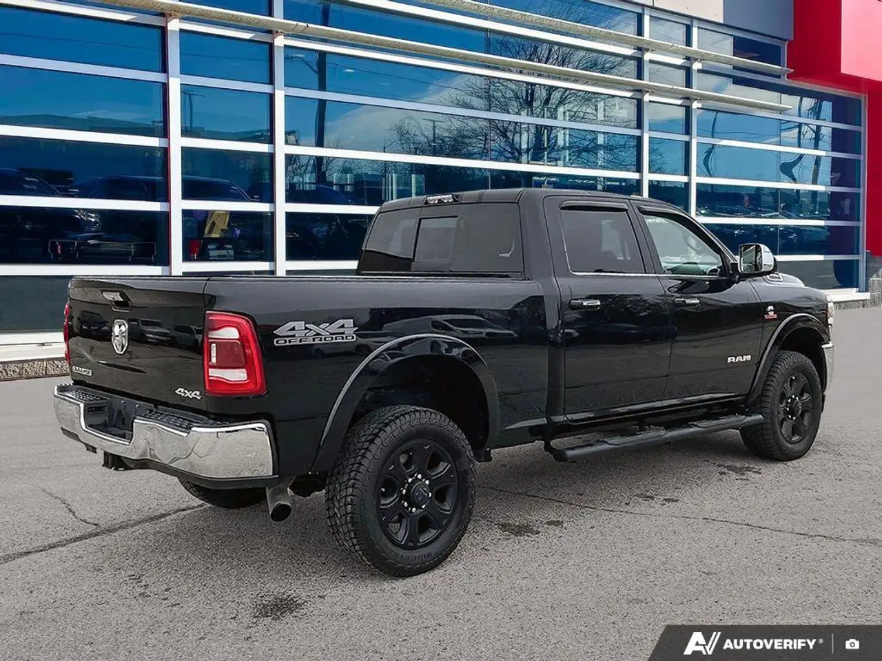 RAM 2500 снимка RAM 2500