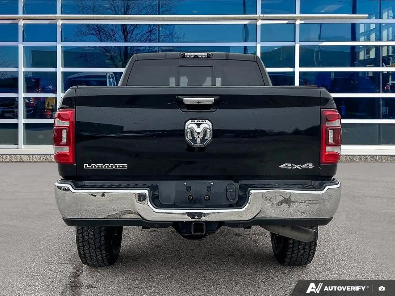 RAM 2500 снимка RAM 2500