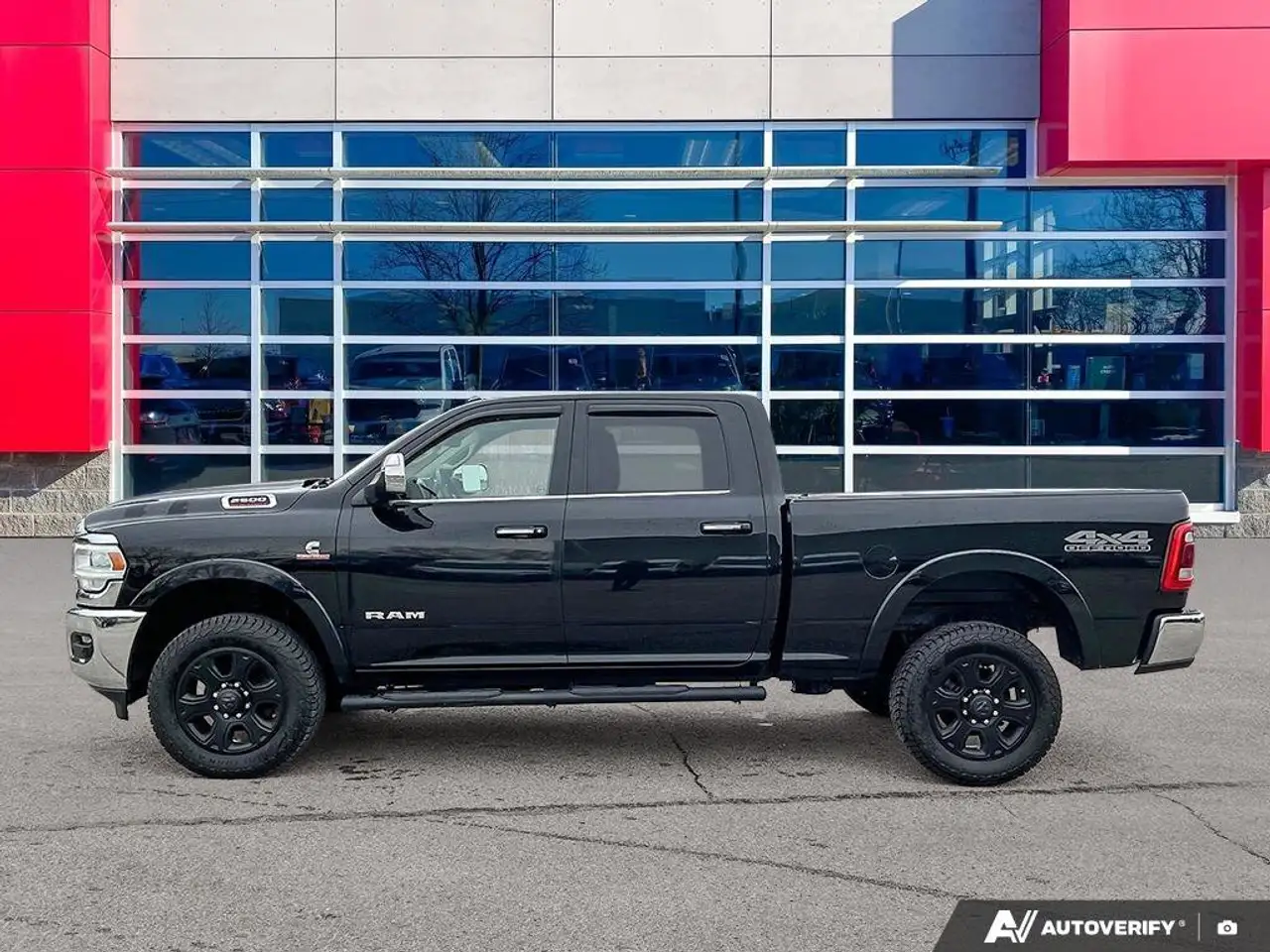 RAM 2500 снимка RAM 2500