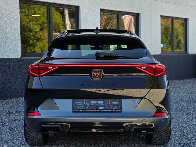 Cupra Formentor view 4
