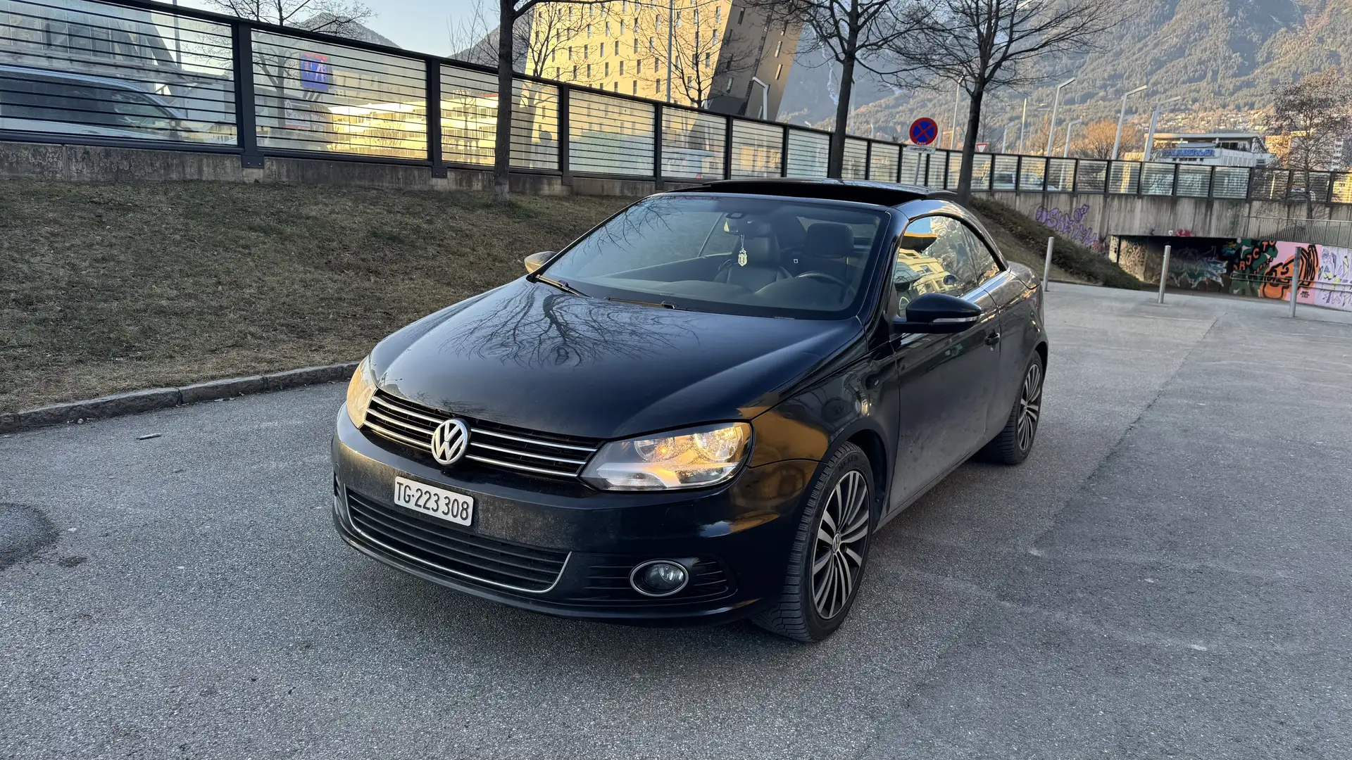 Volkswagen Eos 2,0 TSI DSG Schwarz - 1