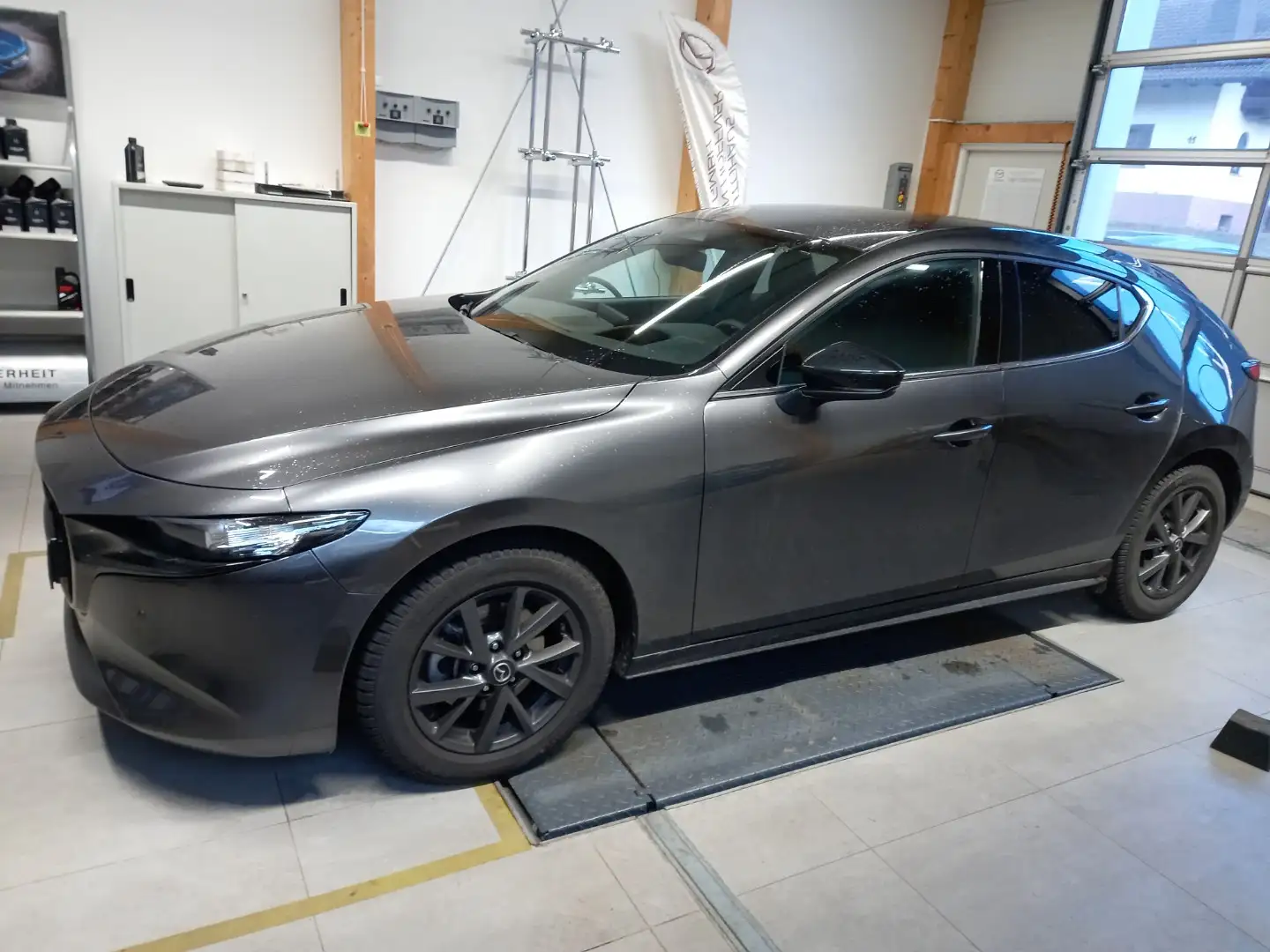 Mazda 3 2.0L e-SKYACTIV X 186ps Grau - 2