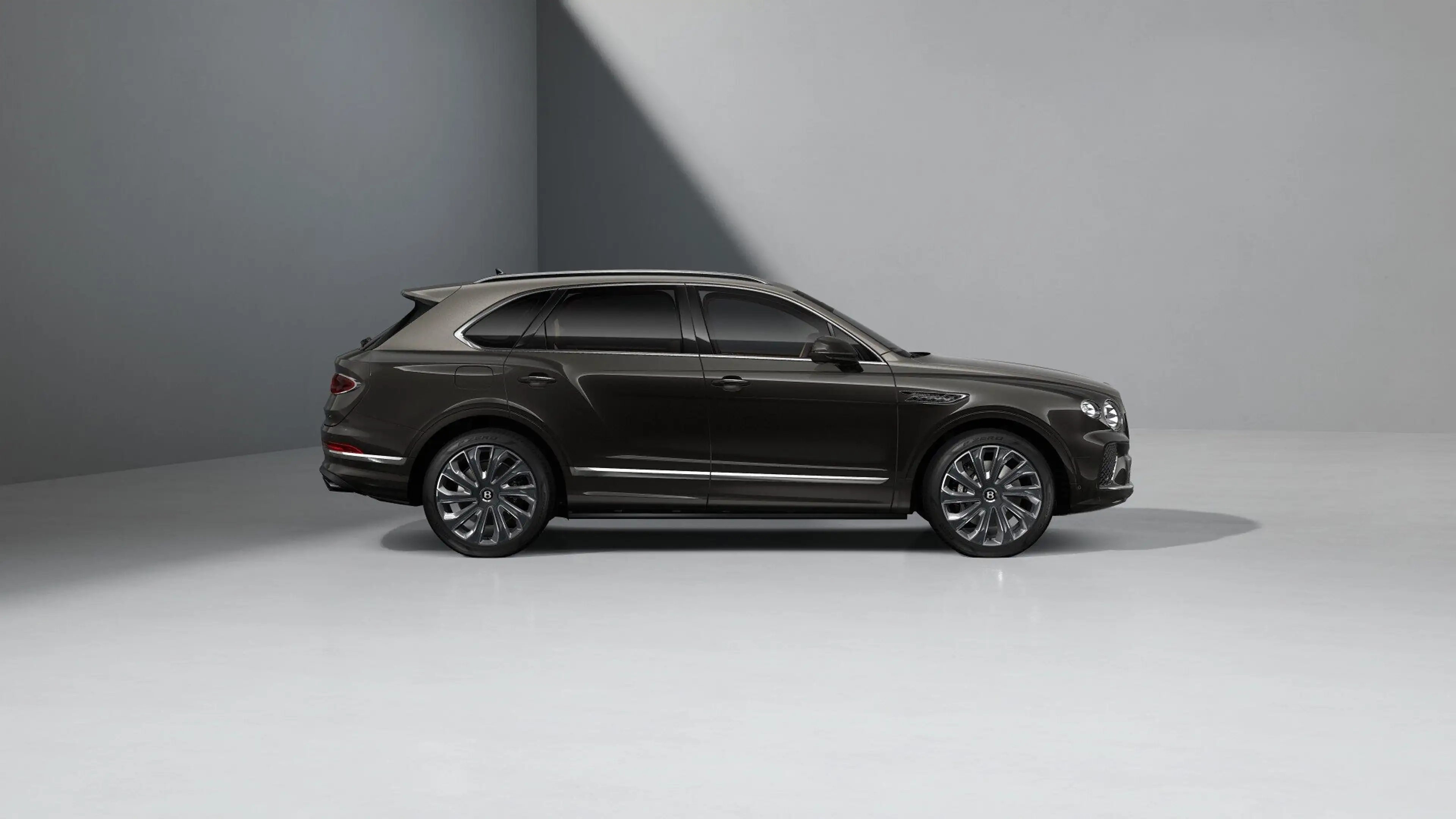 Bentley Bentayga V6 Hybrid Artenara Edi. *Duo Tone* — photo 5