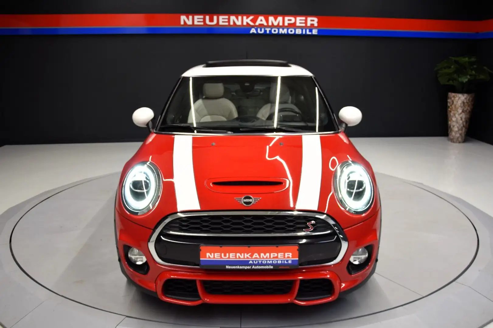 MINI Cooper S Leder Panorama HeadUp ACC Works Paket Rot - 2