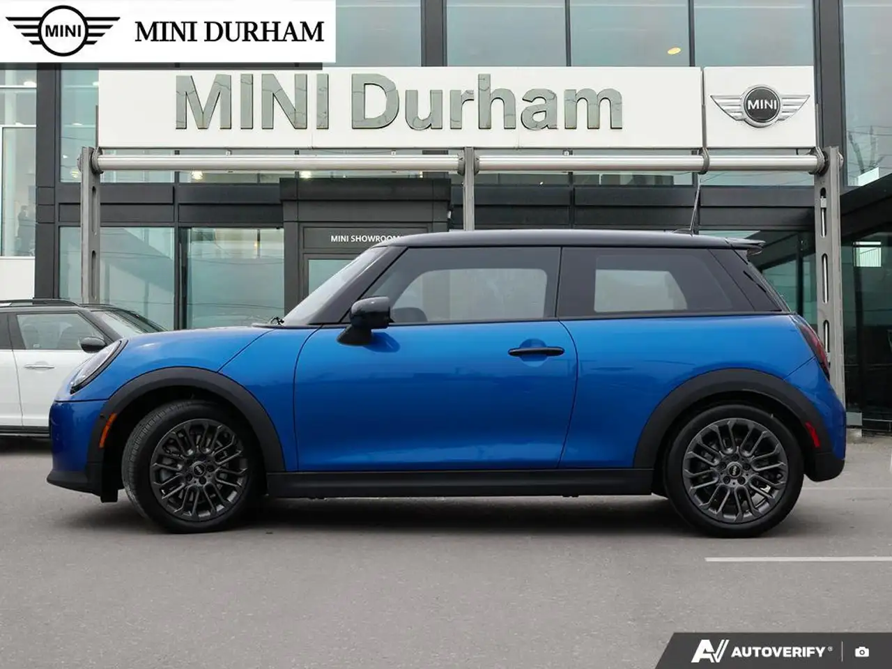 MINI 3 Door снимка MINI 3 Door