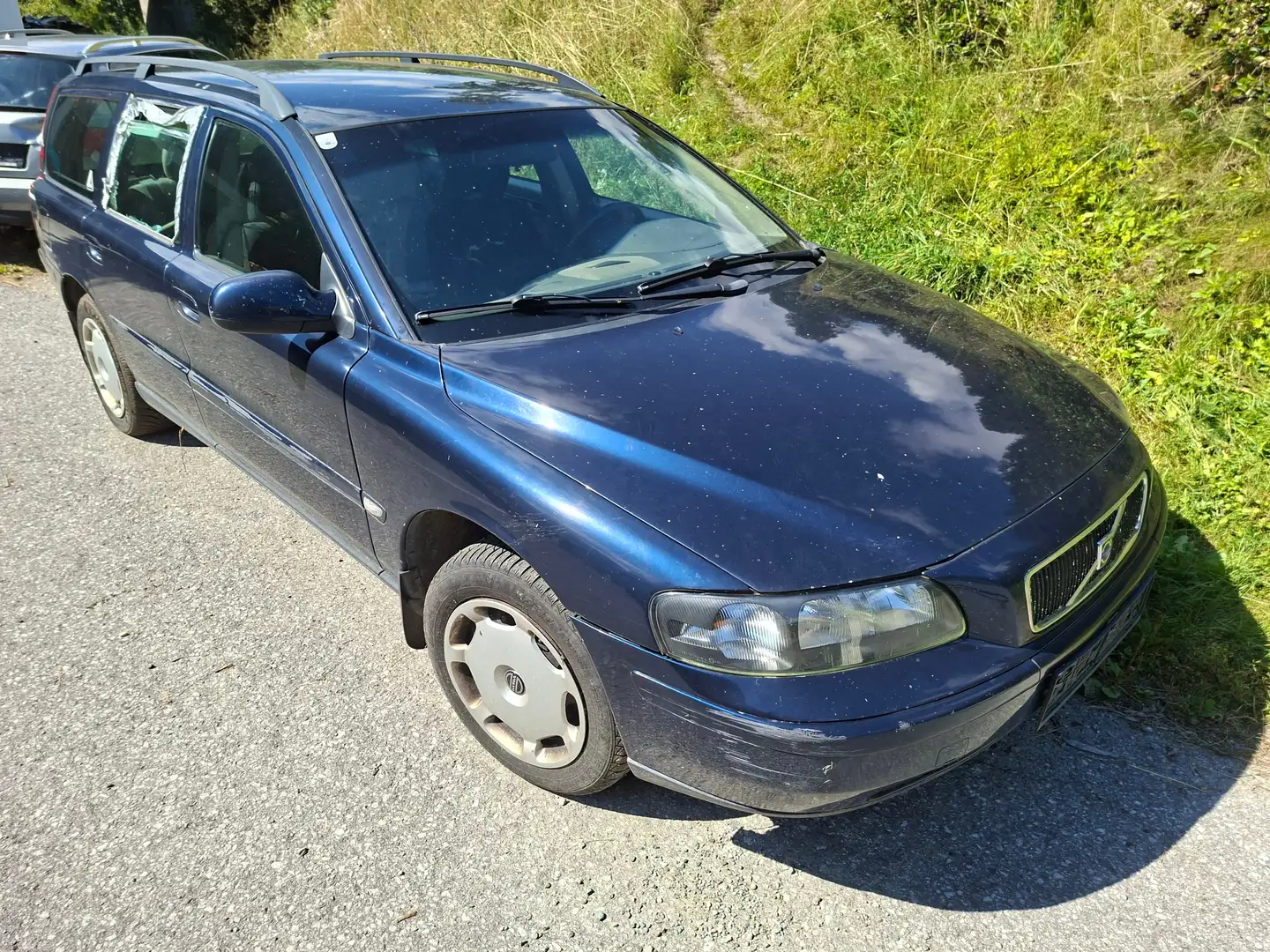 Volvo V70 V70 2,5 TDI Blau - 1