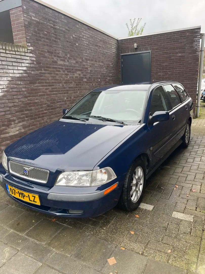 Volvo V40 1.8 plava - 1