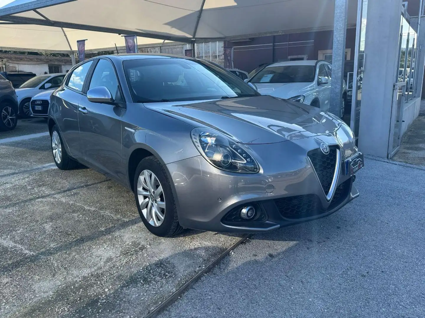 Alfa Romeo Giulietta 1.6 JTDm 120 CV Super L.E. Gris - 1