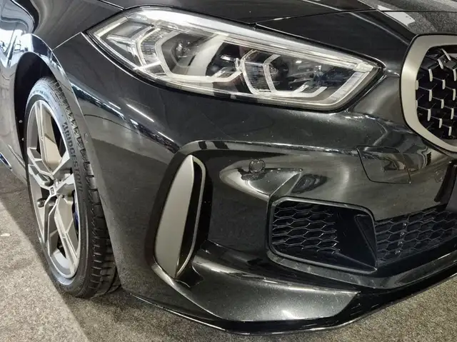 BMW 1 Series view 12