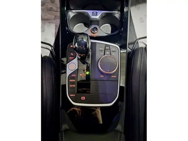 BMW 1 Series view 8