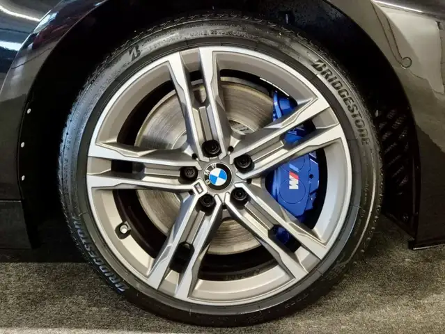 BMW 1 Series view 11