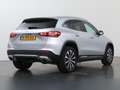 Mercedes-Benz GLA 180 Luxury Line | Keyless | 19" lichtmetalen velgen | Grijs - thumbnail 2