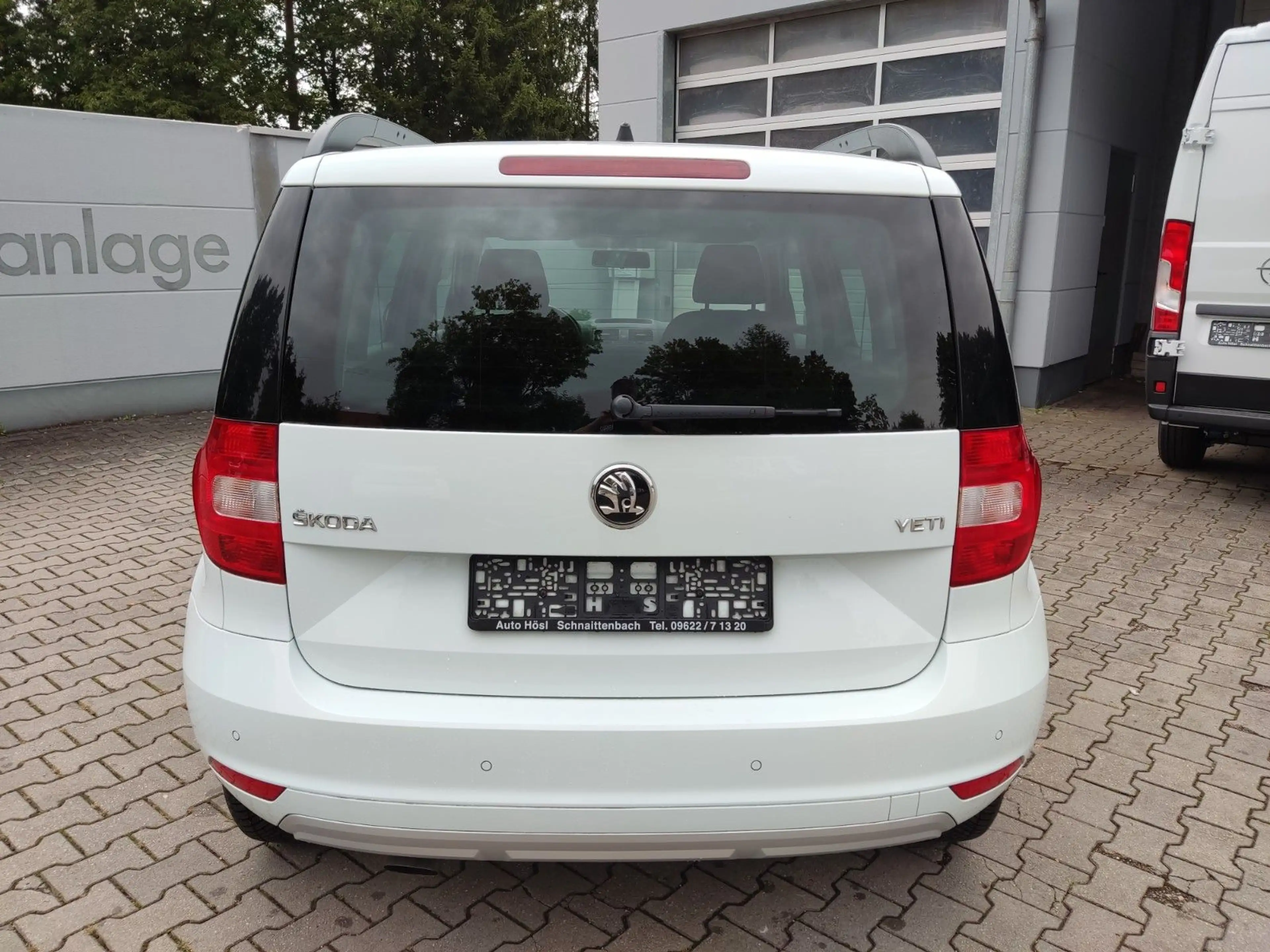 Skoda Yeti 1.2 TSI Cool Edition *AHK*1.HAND*SHZ* — photo 9