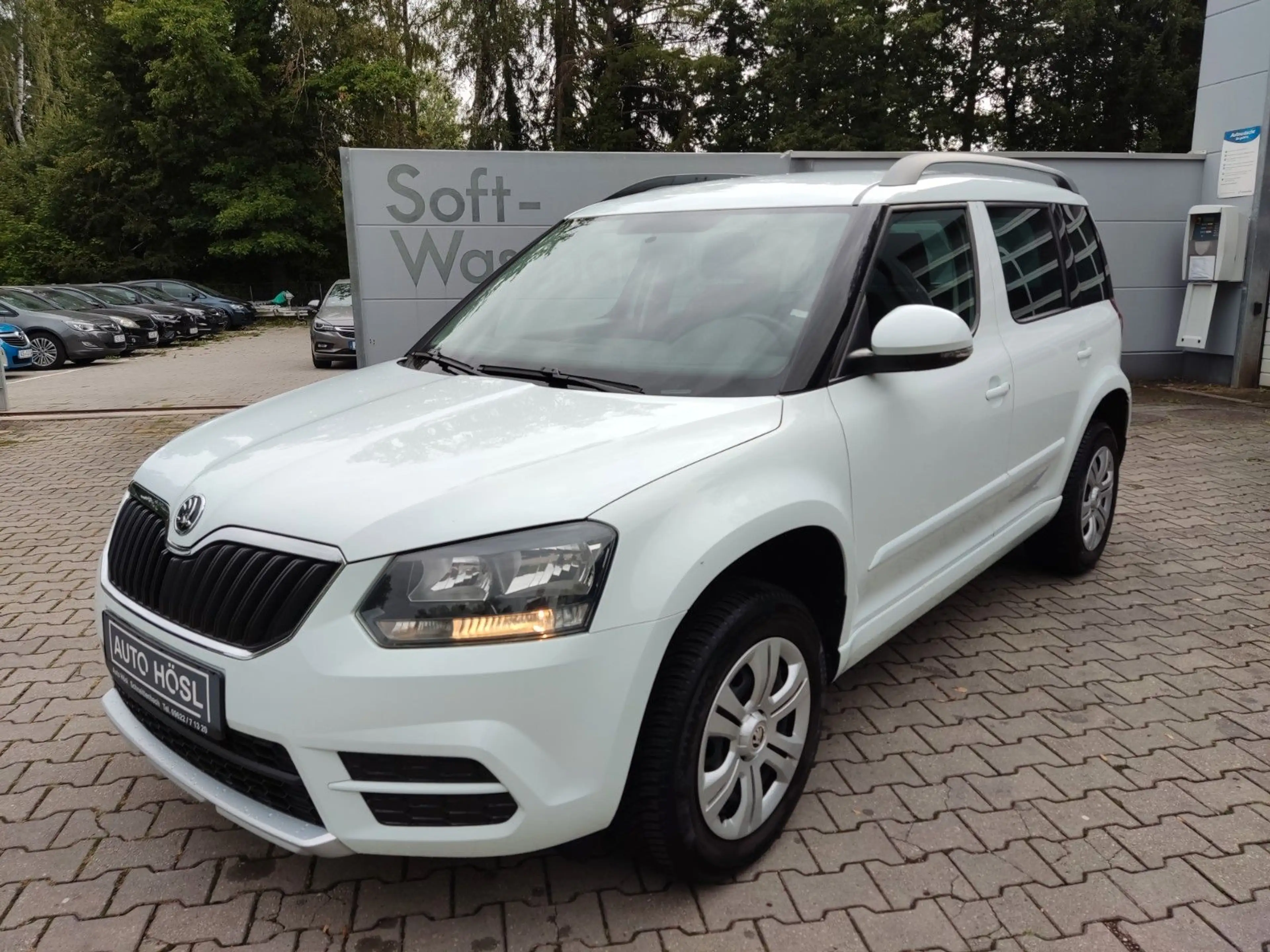 Skoda Yeti 1.2 TSI Cool Edition *AHK*1.HAND*SHZ* — photo 3